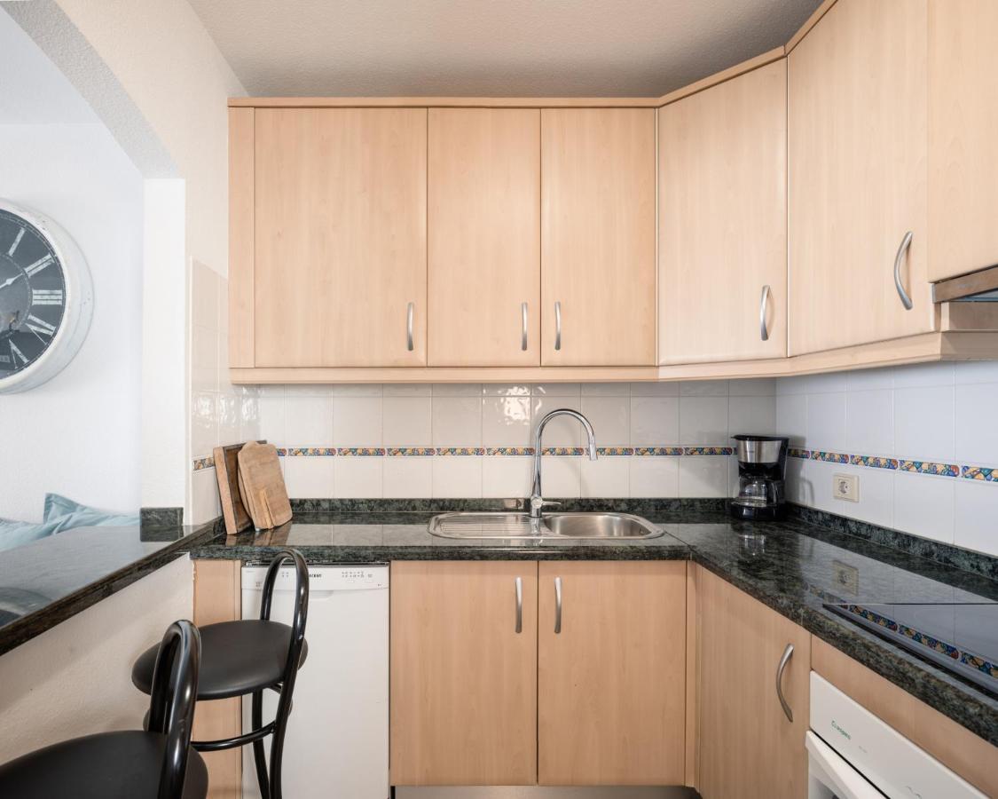 Apartamento con piscina a 50M del mar en La Caleta Costa Adeje  Exterior foto